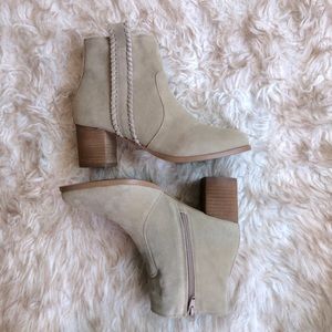 Coconuts By Matisse Women’s 8 Block Heel Side ZIP